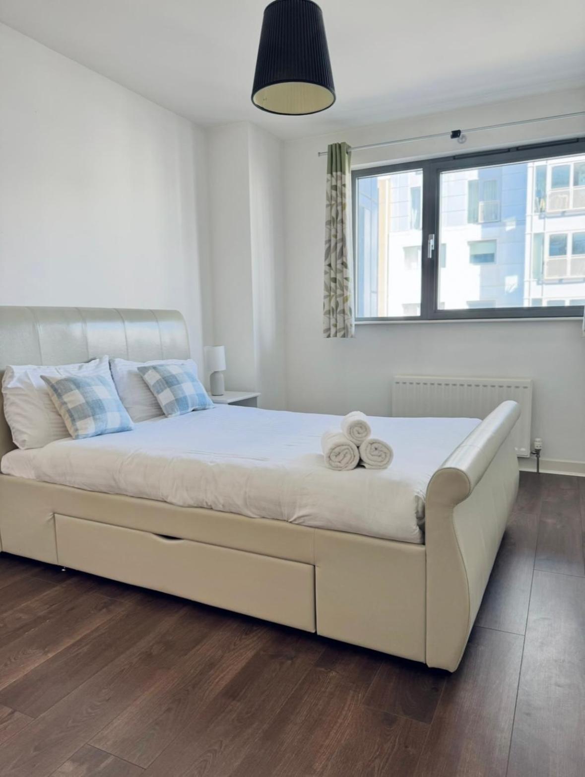 Modern Two Bedroom Apartments EDI Exterior foto