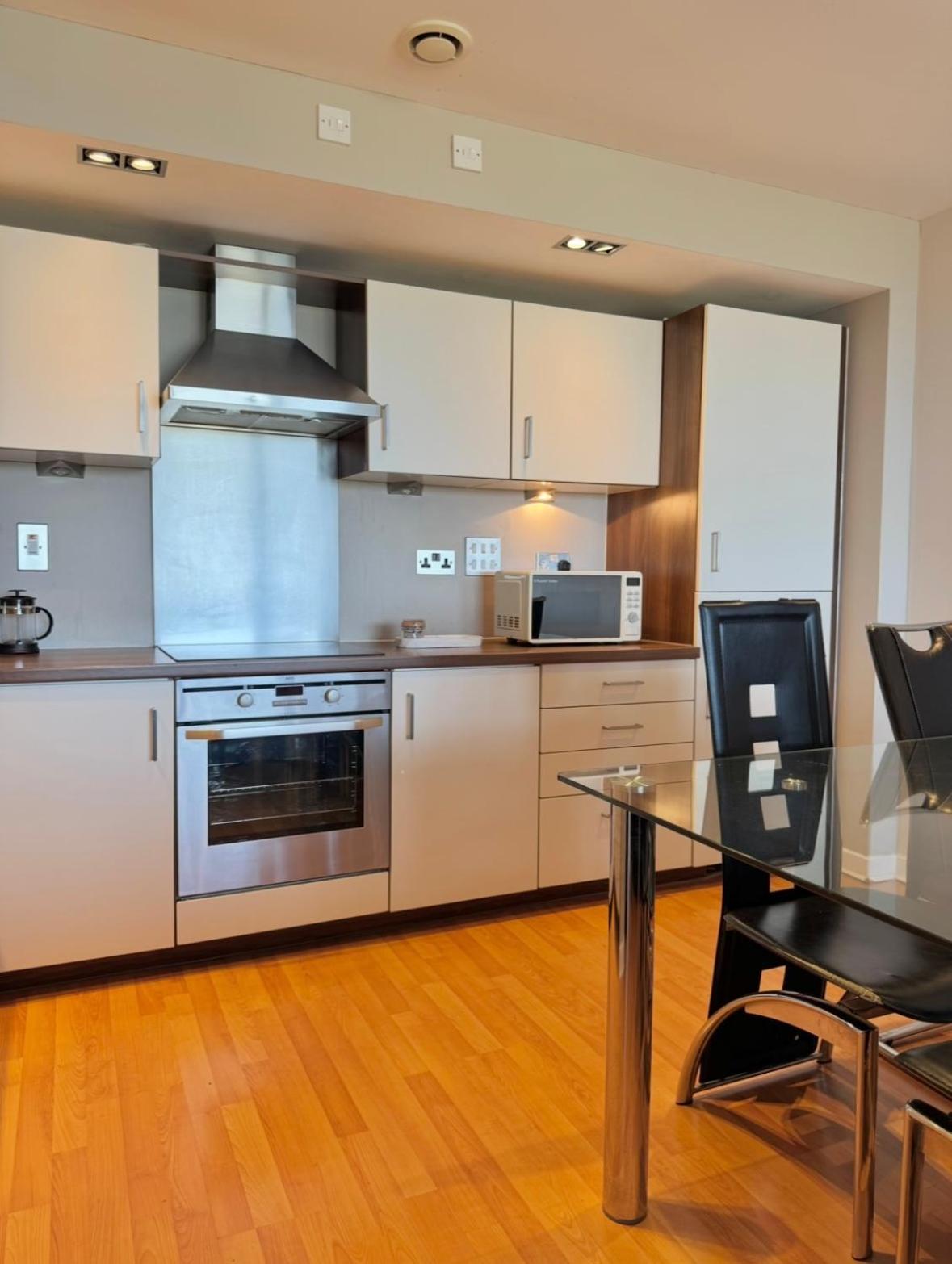 Modern Two Bedroom Apartments EDI Exterior foto